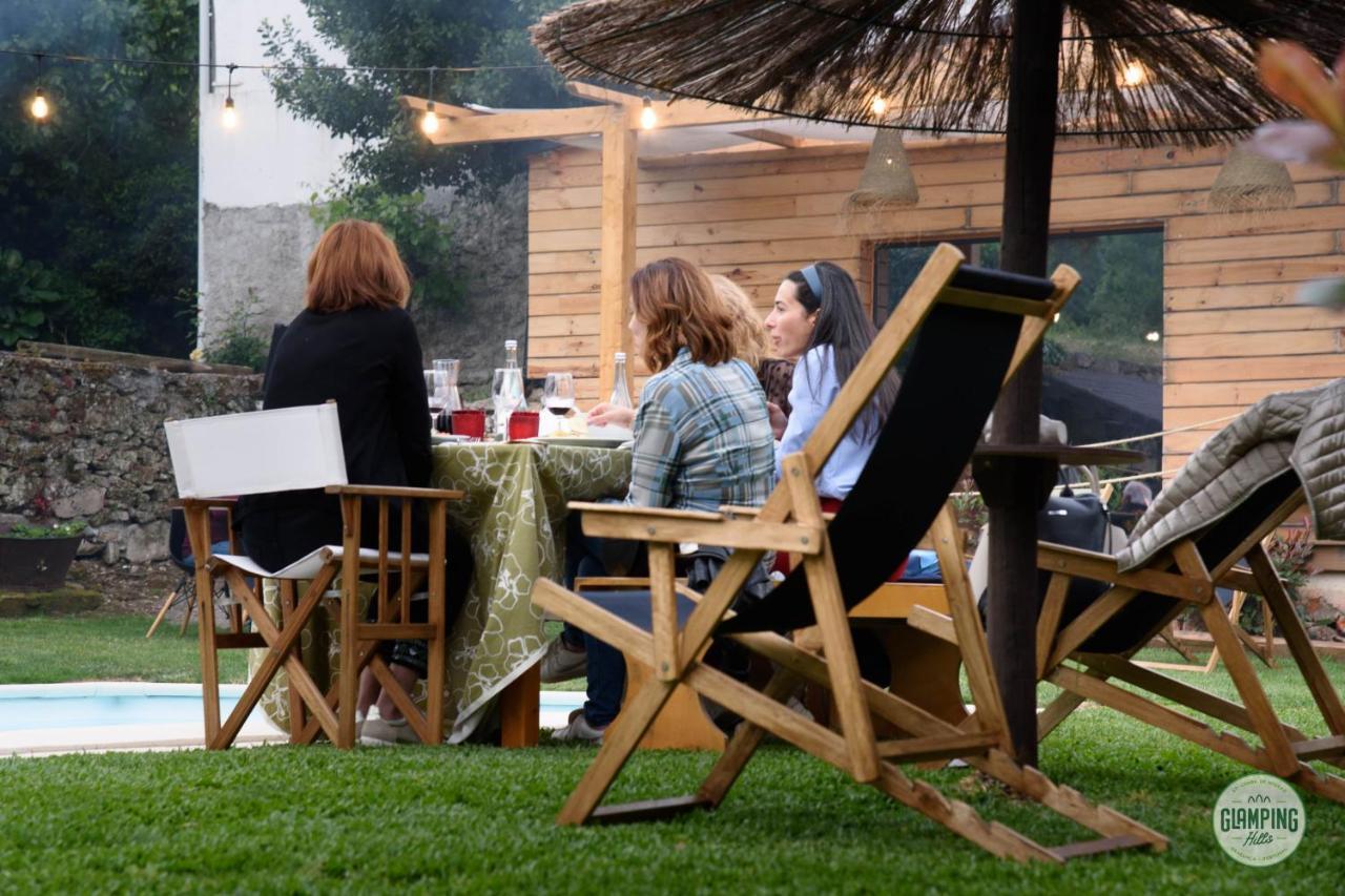 Hotel Glamping Hills Santa Comba de Rossas Exteriér fotografie